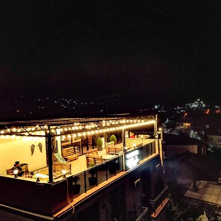 Hill Hotel Кутаиси Экстерьер фото