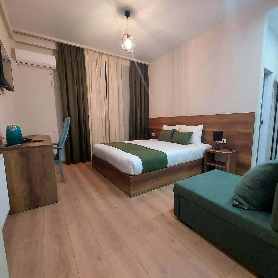 Hill Hotel Кутаиси Экстерьер фото