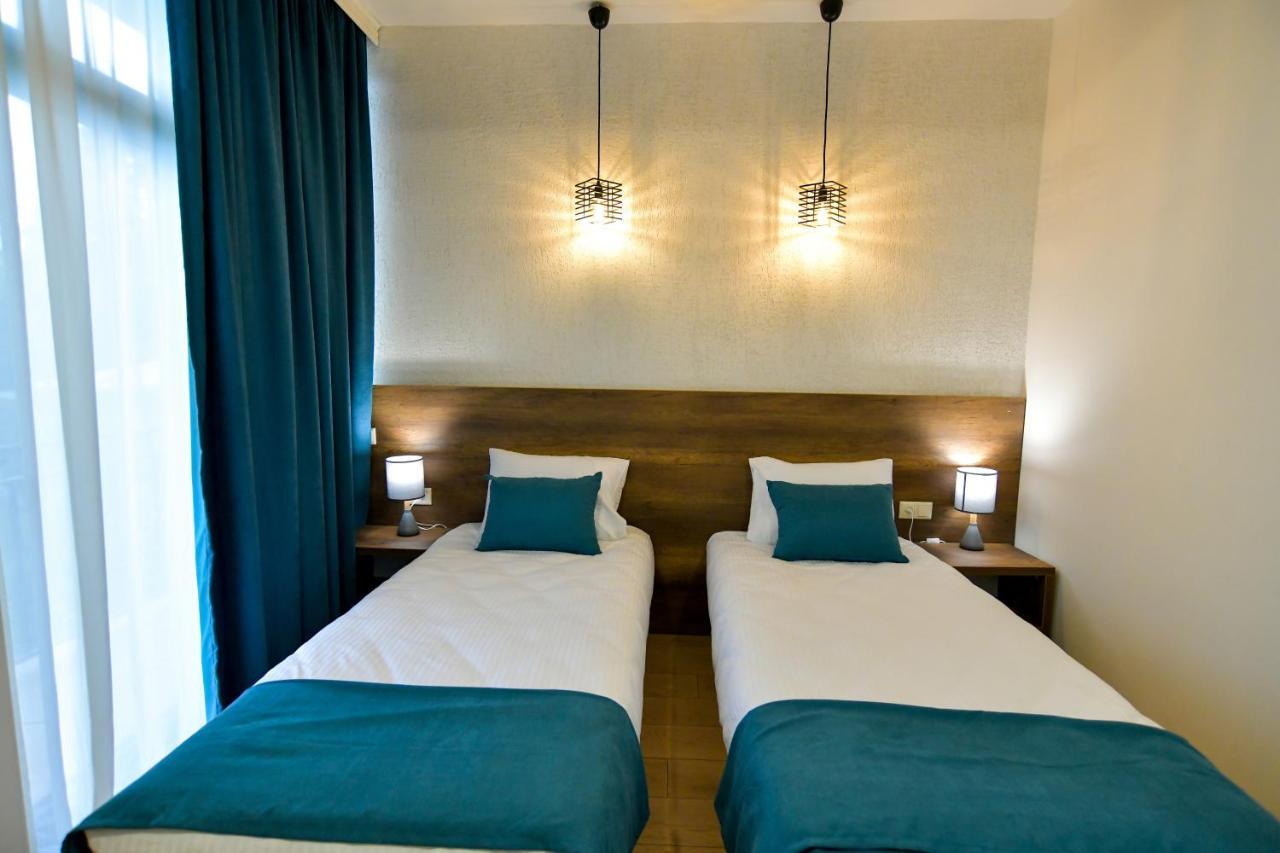 Hill Hotel Кутаиси Экстерьер фото