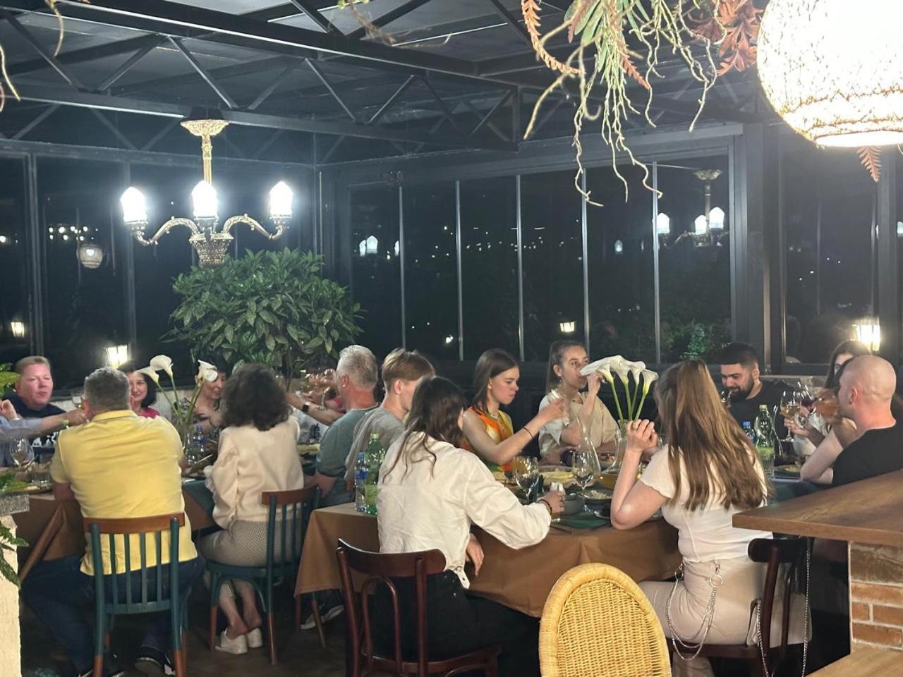 Hill Hotel Кутаиси Экстерьер фото