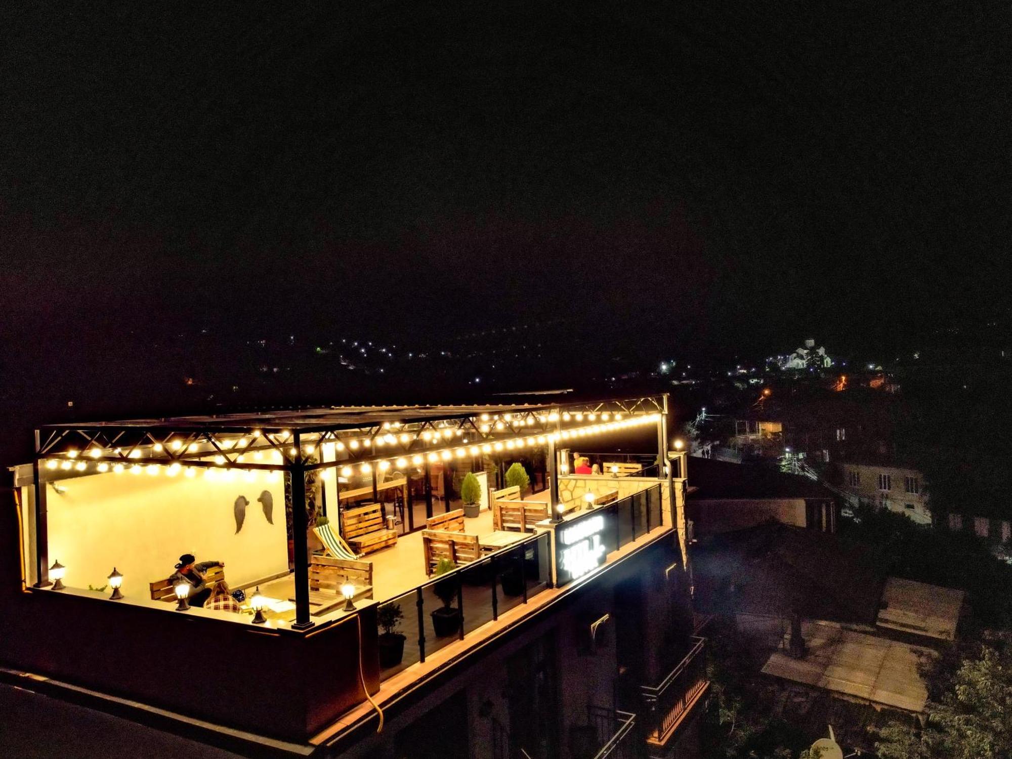 Hill Hotel Кутаиси Экстерьер фото